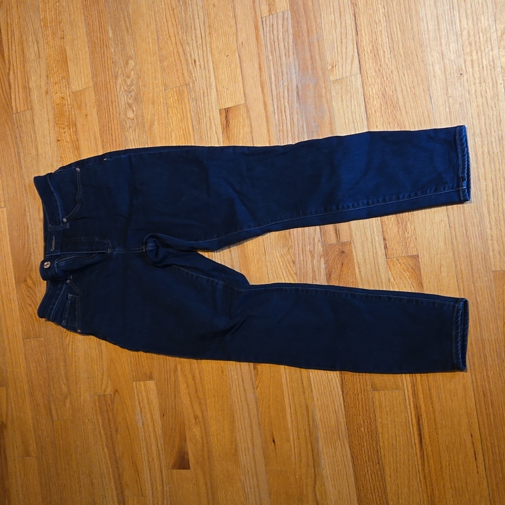 Express Jeans. Curvy, Skinny, High Rise. Size  6